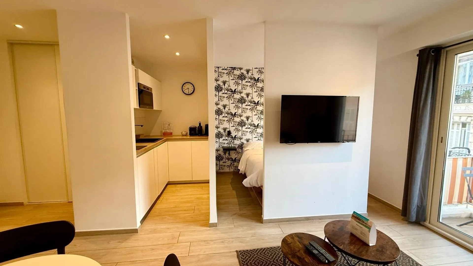 C001-Beau Studio Neuf Situe Au Centre Cannes Apartment